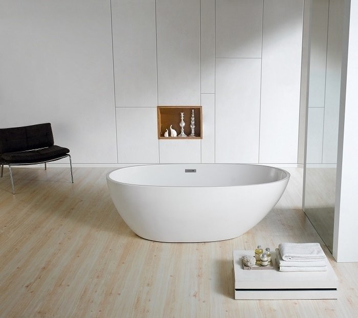 Ванна акриловая Azario LEEDS 1685х840х580, свободностоящая, в комплекте с сифоном и металлической рамой (LEE17085)