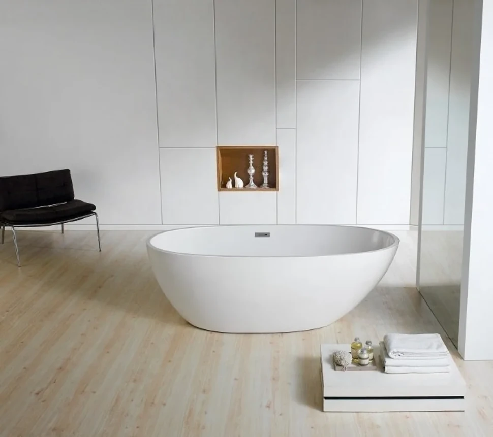 Ванна акриловая Azario LEEDS 1685х840х580, свободностоящая, в комплекте с сифоном и металлической рамой (LEE17085)