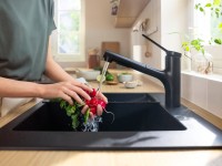 Смеситель для кухни Hansgrohe Zesis M33 74800670 черный матовый
