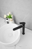 Смеситель для раковины BELZ B713 B11713-7 черный Смеситель для раковины BELZ B713 B11713-7 черный