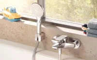 Смеситель для ванны с душем Kludi Pure&Style 406810575 хром Смеситель для ванны с душем Kludi Pure&Style 406810575 хром