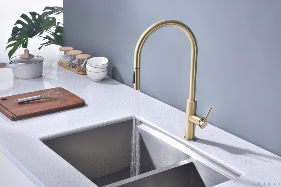 Смеситель для кухни Paulmark Senso Se215180-SBG светлое брашированное золото