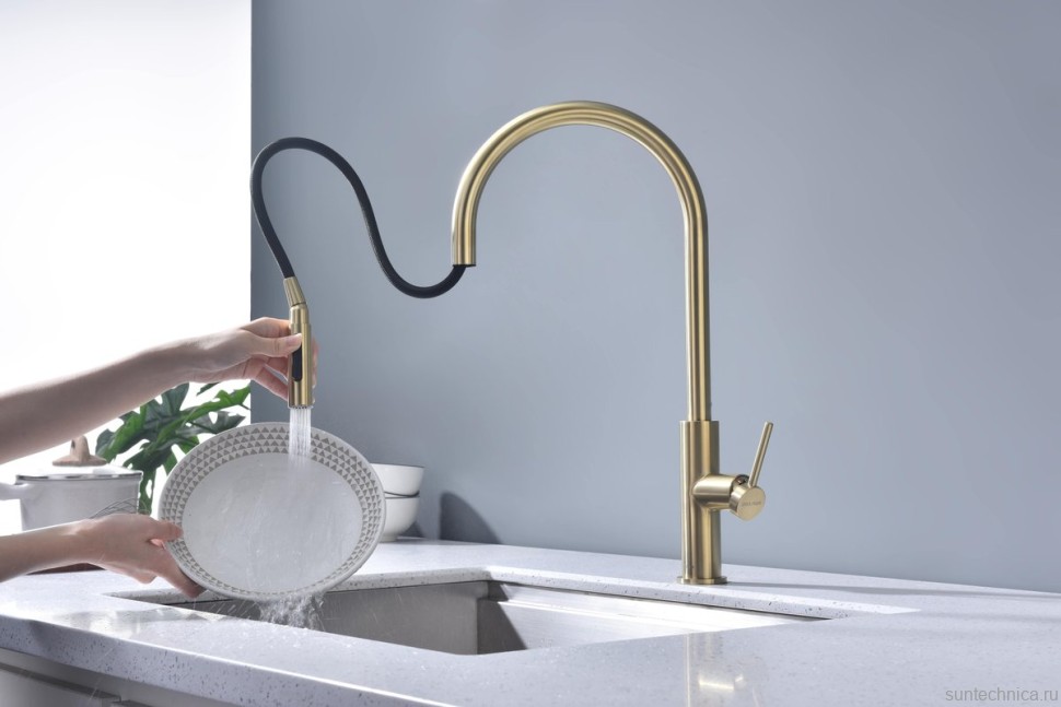 Смеситель для кухни Paulmark Senso Se215180-SBG светлое брашированное золото