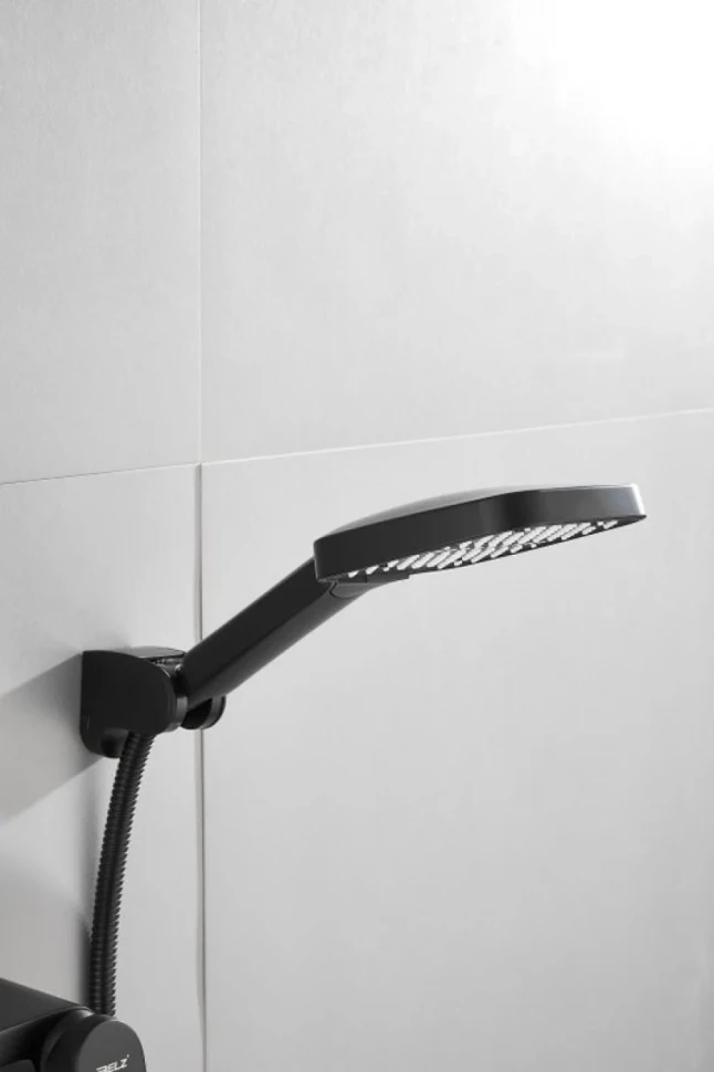 Смеситель для ванны с душем BELZ B60533-7 черный