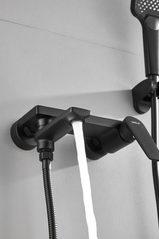 Смеситель для ванны с душем BELZ B60533-7 черный