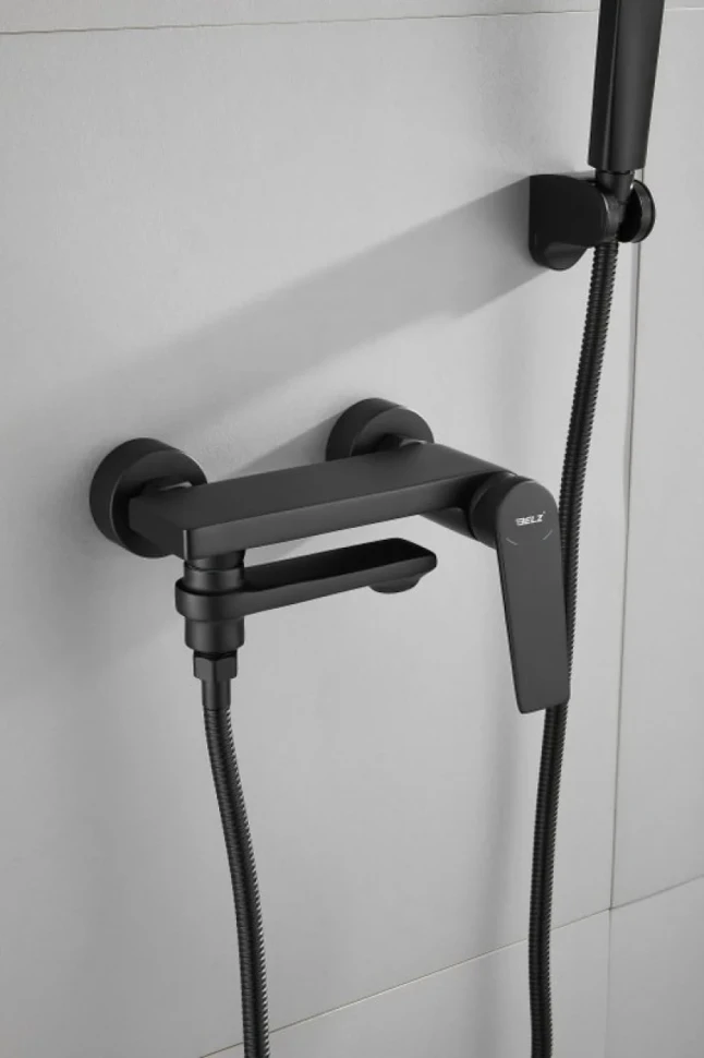 Смеситель для ванны с душем BELZ B60533-7 черный