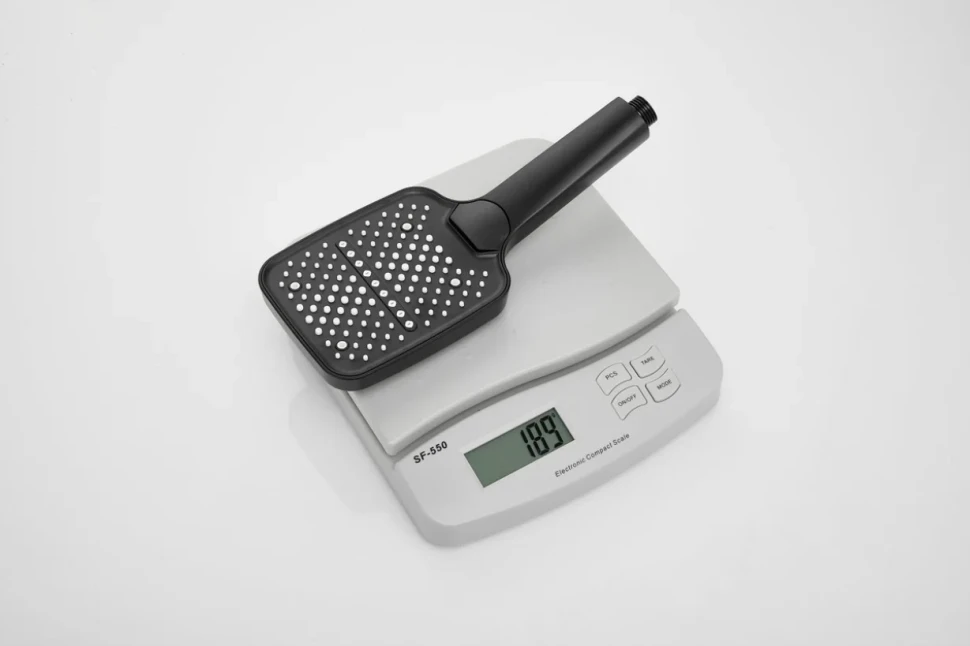 Смеситель для ванны с душем BELZ B60533-7 черный