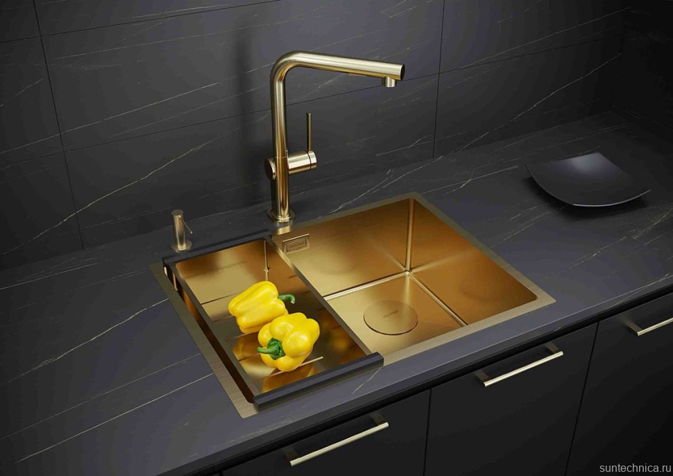 Комплект Мойка Paulmark Next-Skew PM885844-BG брашированное золото + Измельчитель Intenso