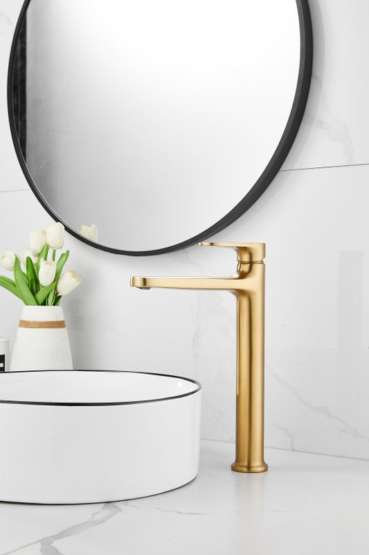 Смеситель для раковины BELZ B713 B11713-5 золото