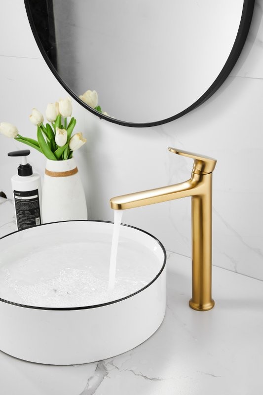 Смеситель для раковины BELZ B713 B11713-5 золото