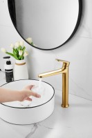 Смеситель для раковины BELZ B713 B11713-5 золото Смеситель для раковины BELZ B713 B11713-5 золото