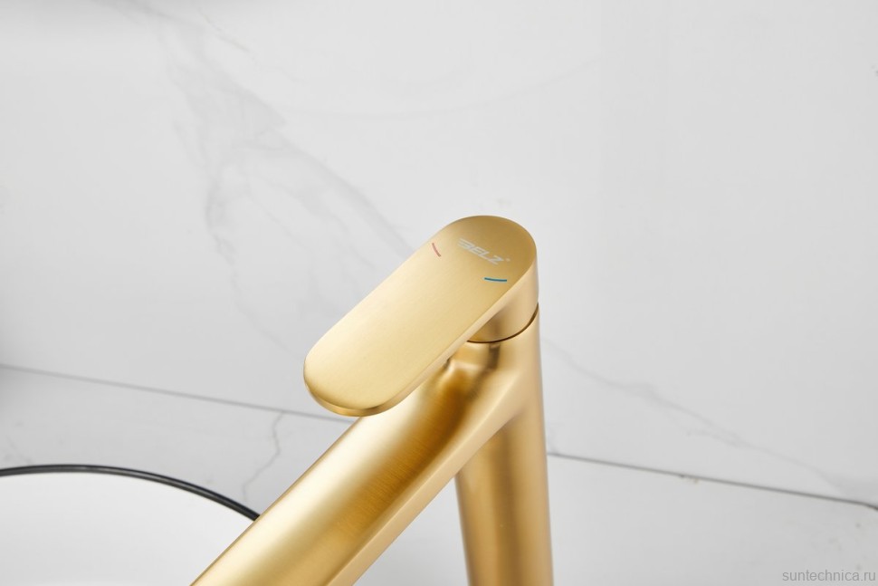 Смеситель для раковины BELZ B713 B11713-5 золото