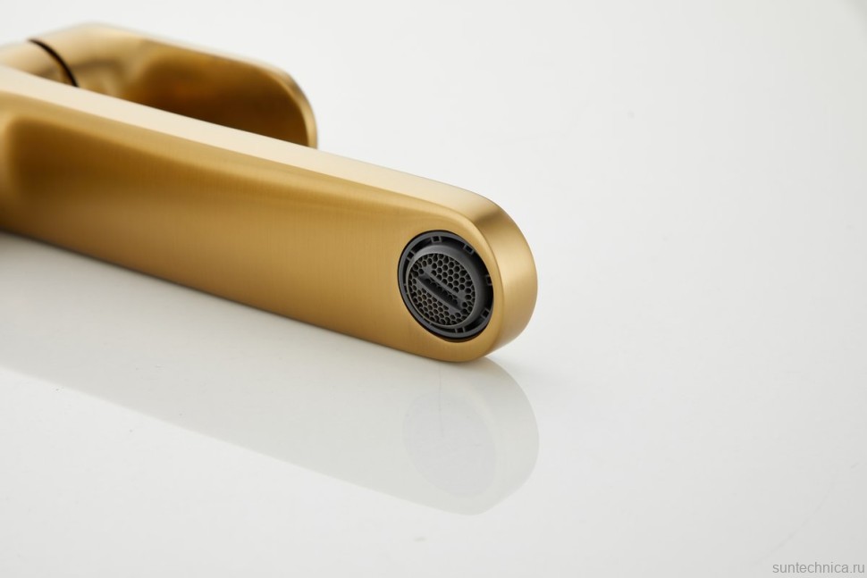 Смеситель для раковины BELZ B713 B11713-5 золото