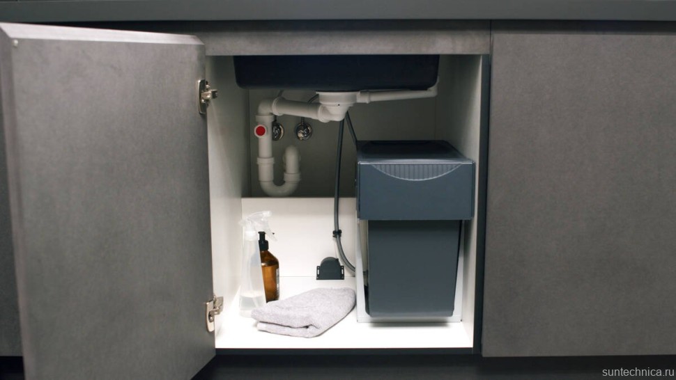 Смеситель для кухни Hansgrohe Zesis M33 74803000 механизм sBox lite, хром