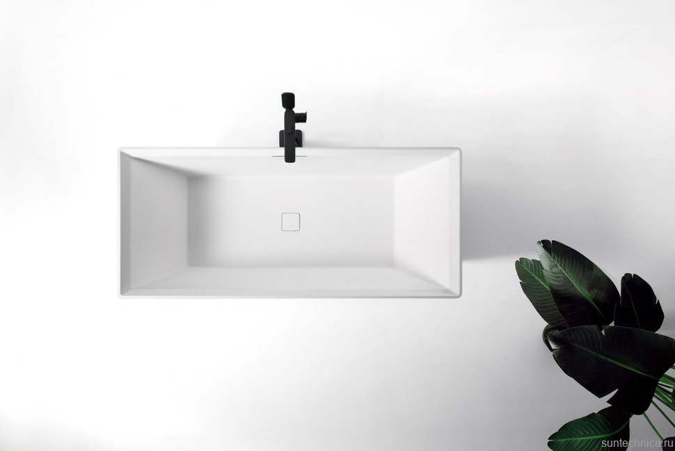 Ванна из искусственного камня AltroBagno Francesca 090101 170x75 см, отдельностоящая, матовая белая, на ножках, с донным клапаном, с подголовником