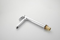 Смеситель для раковины BELZ B713 B11713 хром Смеситель для раковины BELZ B713 B11713 хром