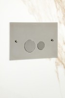 Кнопка смыва для унитаза Boheme 648-SGM латунь, цвет shine gun metal