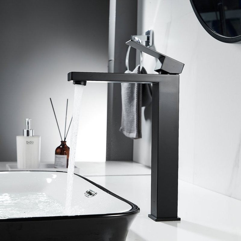 Смеситель для раковины Shevanik S7011H черный