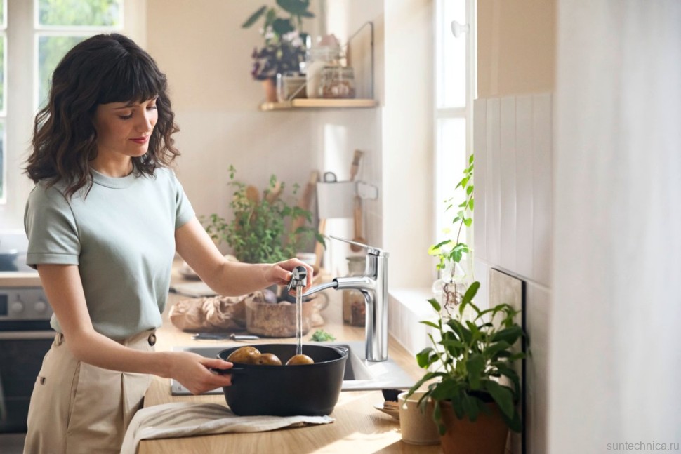 Смеситель для кухни Hansgrohe Zesis M33 74804000 механизм sBox lite, хром