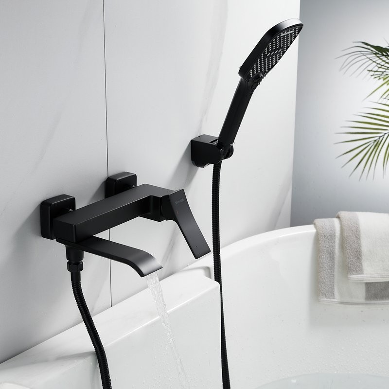 Смеситель для ванны с душем Shevanik S4002H черный