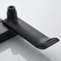 Смеситель для ванны с душем Shevanik S4002H черный