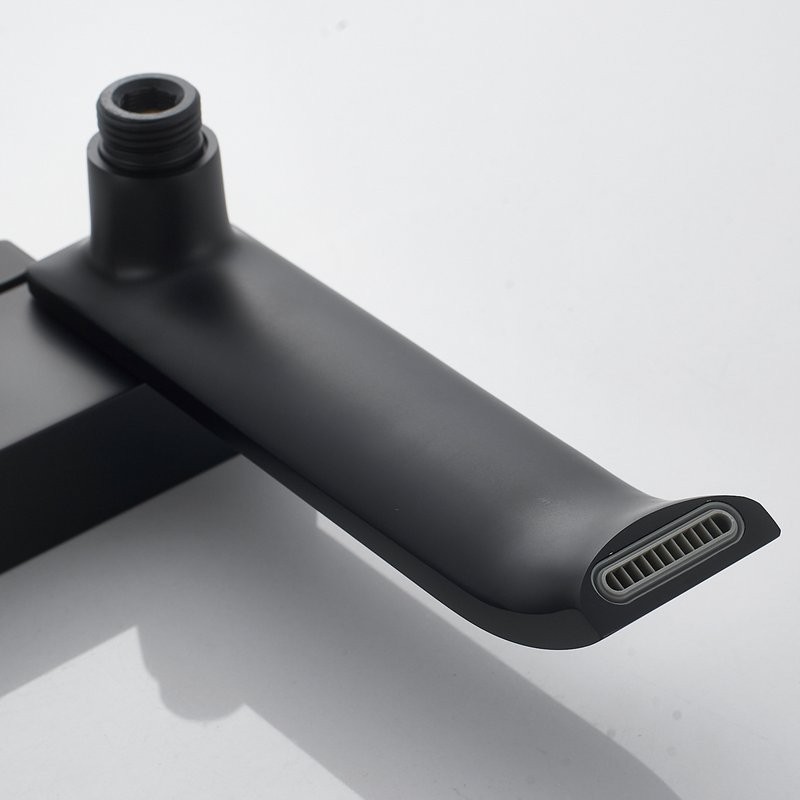 Смеситель для ванны с душем Shevanik S4002H черный