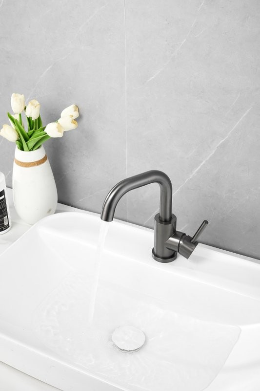 Смеситель для раковины BELZ B810 B10810-3 оружейная сталь