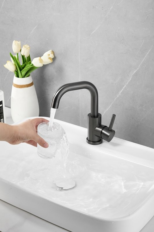 Смеситель для раковины BELZ B810 B10810-3 оружейная сталь