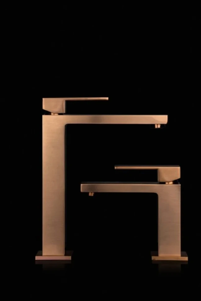 Смеситель для раковины Boheme Qubic 471-CB copper brushed