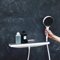 Шланговое подключение Hansgrohe Rainfinity 26858700 с полкой
