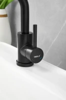 Смеситель для раковины BELZ B810 B10810-7 черный Смеситель для раковины BELZ B810 B10810-7 черный