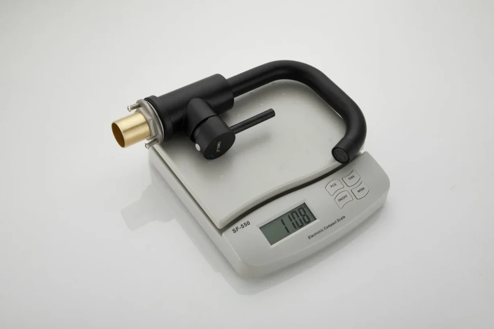 Смеситель для раковины BELZ B810 B10810-7 черный
