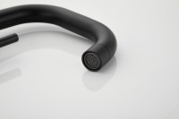 Смеситель для раковины BELZ B810 B10810-7 черный Смеситель для раковины BELZ B810 B10810-7 черный