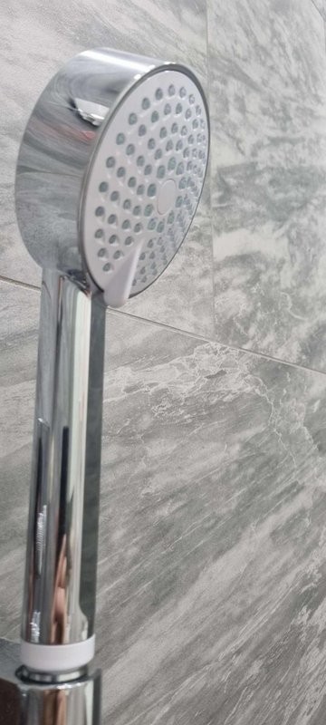 Шторка на ванну Jacob Delafon Serenity E4933-GA + душевая лейка