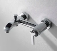 Смеситель для ванны с душем Bravat Waterfall F673107C-01 Смеситель для ванны с душем Bravat Waterfall F673107C-01