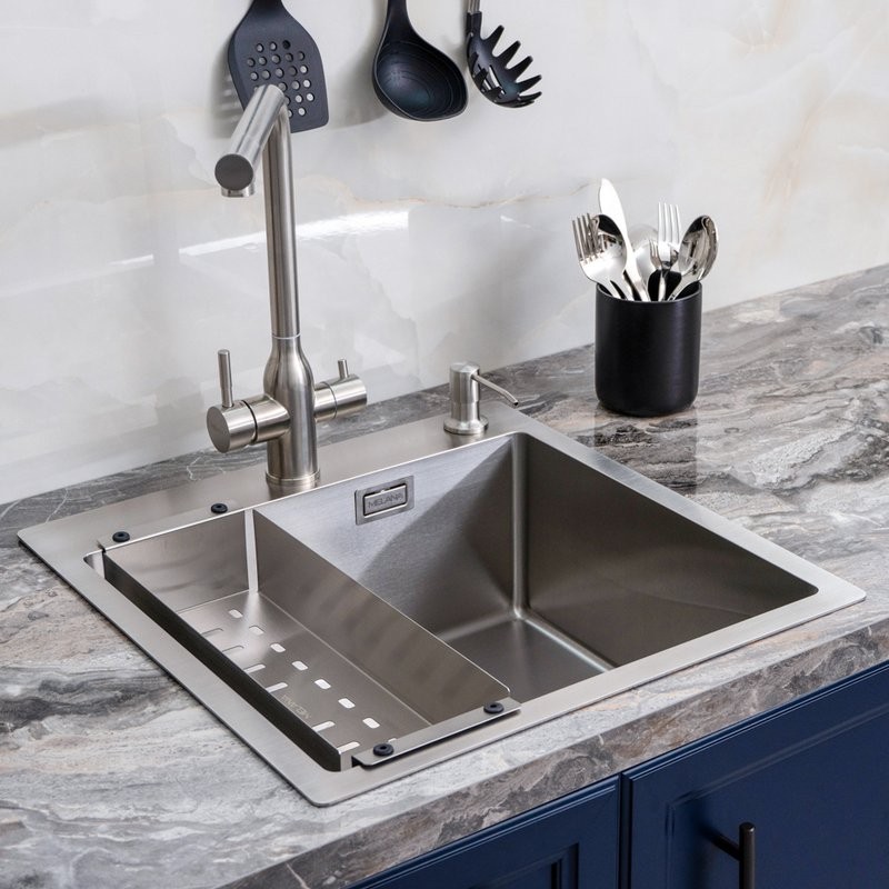 Мойка кухонная Melana ProfLine R5050HK в комплекте с дозатором, сатин