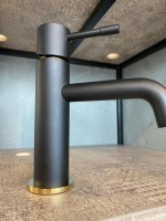 Смеситель для раковины Boheme Uno 461-BG black gold