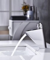 Смеситель для раковины Fashun A4020 хром