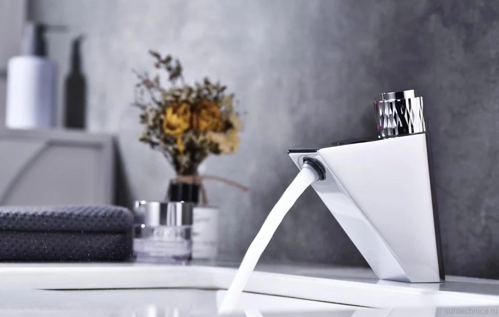 Смеситель для раковины Fashun A4020 хром