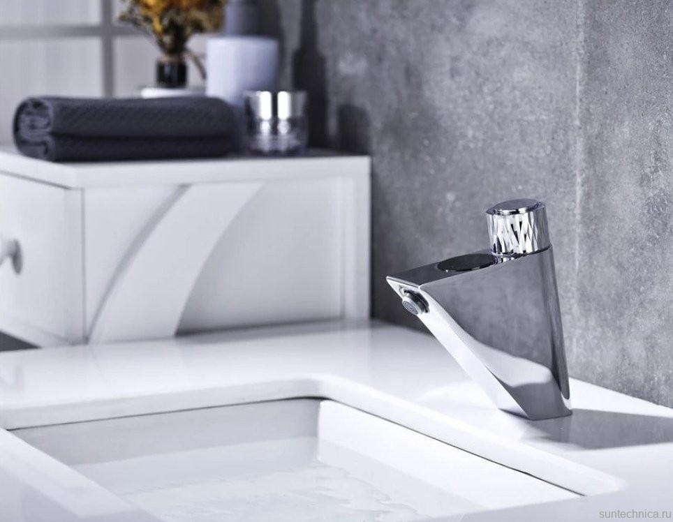 Смеситель для раковины Fashun A4020 хром