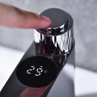 Смеситель для раковины Fashun A4020 хром Смеситель для раковины Fashun A4020 хром