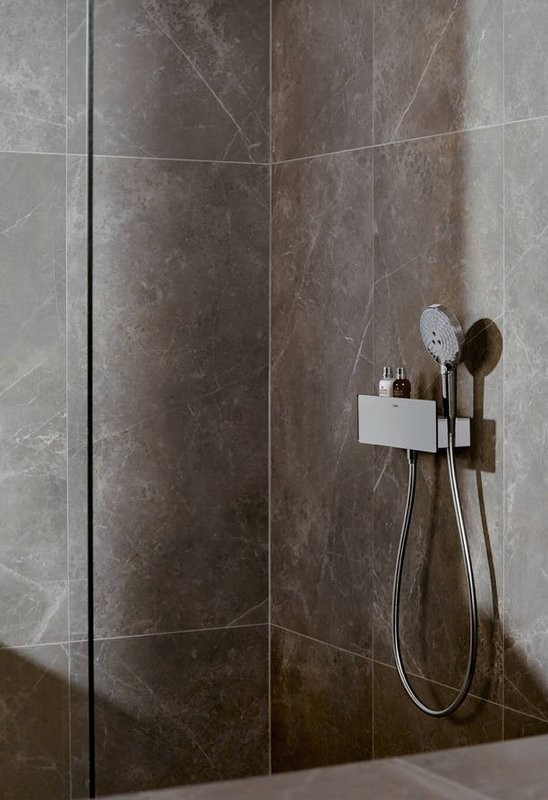 Душевой комплект Hansgrohe Raindance Select E 300 (3 jet) 26468400 + 26530400 + 28272000 + 26456400 + 15734400 + 15736400