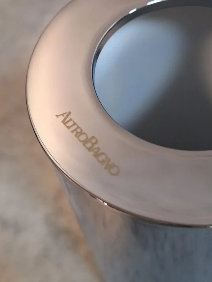Коробка для салфеток AltroBagno Beni aggiuntivi BH083102 Cr настольная