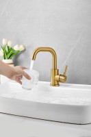 Смеситель для раковины BELZ B810 B10810-5 золото Смеситель для раковины BELZ B810 B10810-5 золото