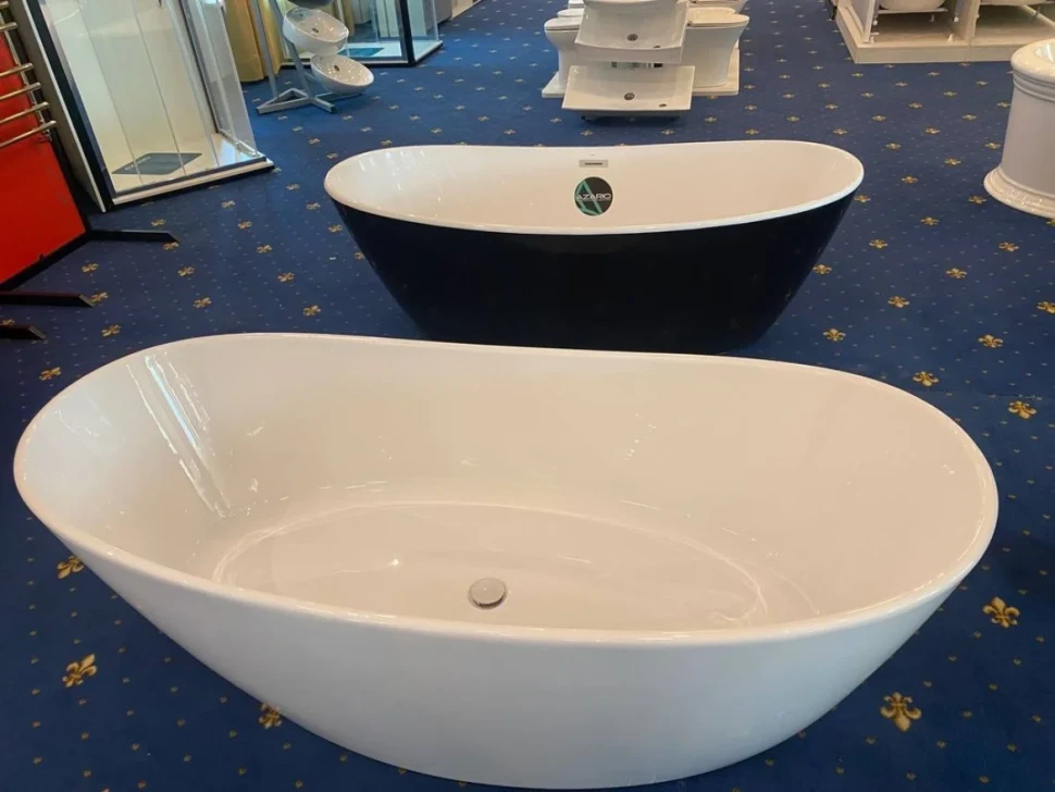Ванна акриловая Azario EASTON 1800x820x600 белая с черными внешними стенками, свободностоящая, в комплекте с сифоном и металлической рамой (AZ-1337B)