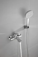 Смеситель для ванны с душем BELZ B60678 хром