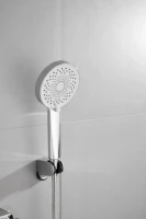 Смеситель для ванны с душем BELZ B60678 хром