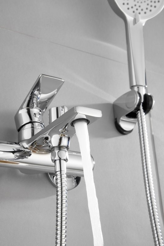 Смеситель для ванны с душем BELZ B60678 хром