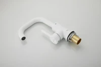 Смеситель для раковины BELZ B810 B10810-8 белый Смеситель для раковины BELZ B810 B10810-8 белый