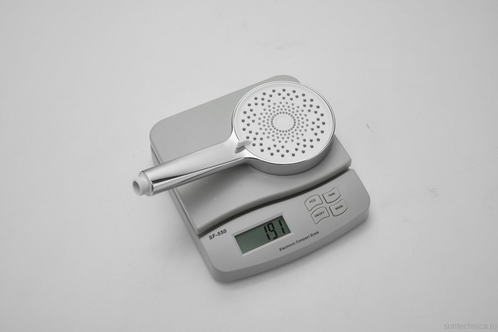 Смеситель с длинным изливом для ванны BELZ B22678 хром